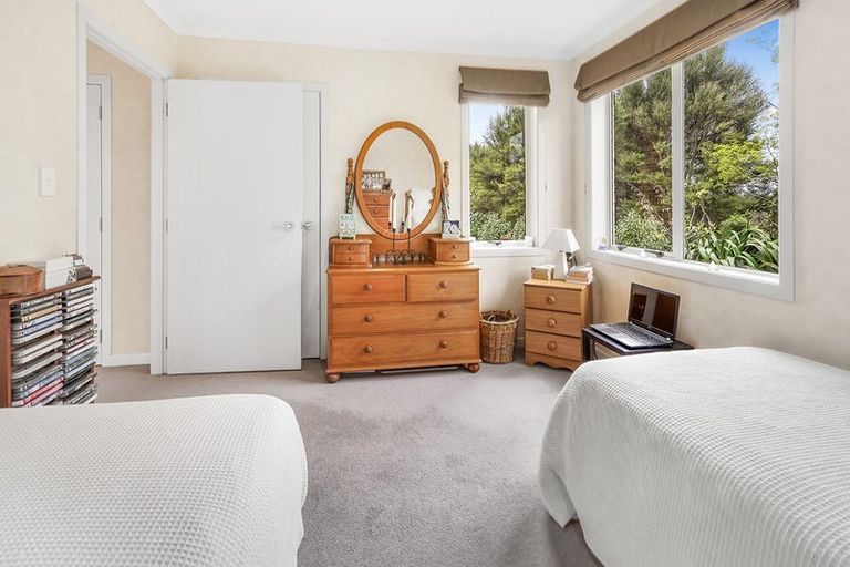 Photo of property in 43 Sovereign Isle Lane, Rototuna, Hamilton, 3210