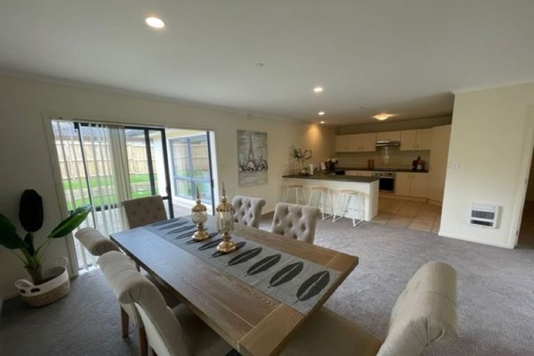 Photo of property in 1 Kellaway Drive, East Tamaki, Auckland, 2013