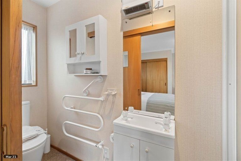 Photo of property in 1/110 Saint James Avenue, Papanui, Christchurch, 8053