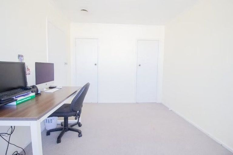Photo of property in 70 Fisher Crescent, Otara, Auckland, 2023