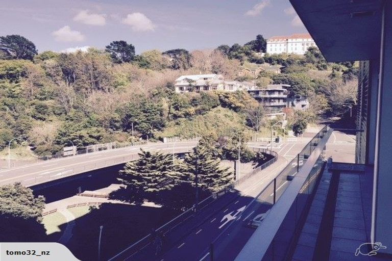 Photo of property in Montreaux Apartments, 5e/164 The Terrace, Wellington Central, Wellington, 6011