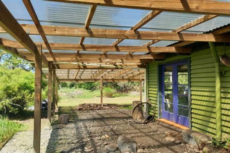 Photo of property in 80 Main Road, Blackball, 7804