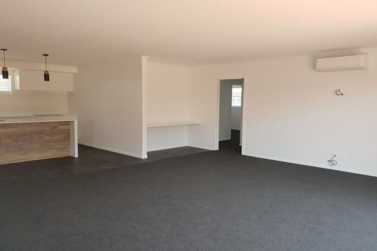 Photo of property in 10 Bill Miller Drive, Papamoa, 3118