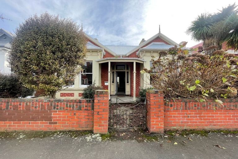 Photo of property in 1061 George Street, North Dunedin, Dunedin, 9016