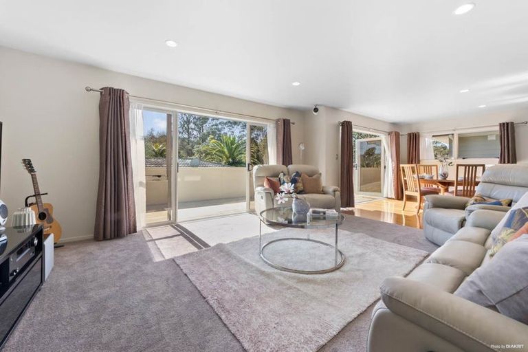 Photo of property in 63a Godley Road, Green Bay, Auckland, 0604