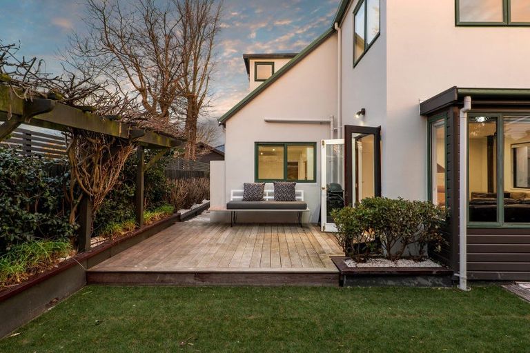 Photo of property in 114 Knowles Street, St Albans, Christchurch, 8052