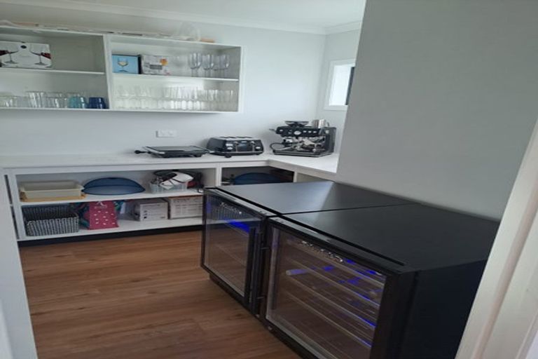 Photo of property in 39 Shoal Beach Road, Aramoana, Omakere, 4271