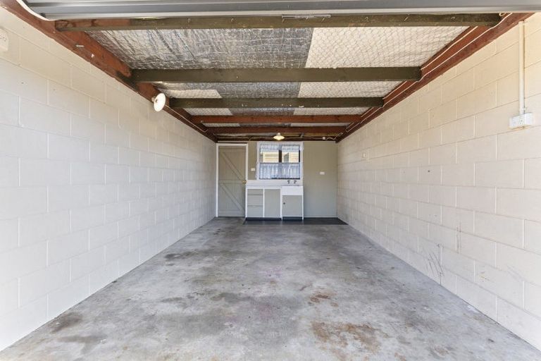 Photo of property in 10b Kauri Street, Inglewood, 4330