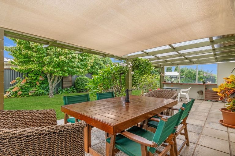 Photo of property in 10 Heron Crescent, Katikati, 3129