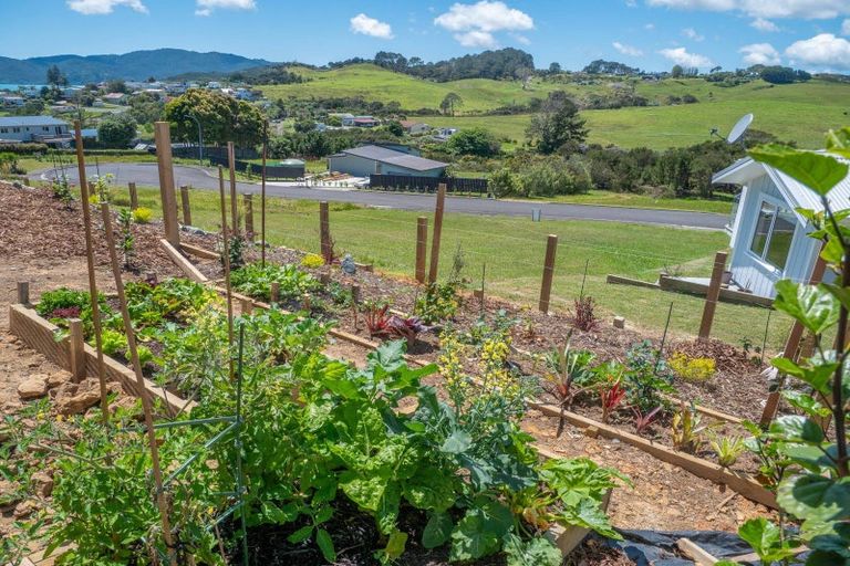 Photo of property in 21 Christine Drive, Coopers Beach, 0420