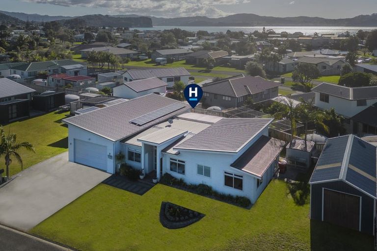 Photo of property in 4 Hawk Hill Crescent, Cooks Beach, Whitianga, 3591