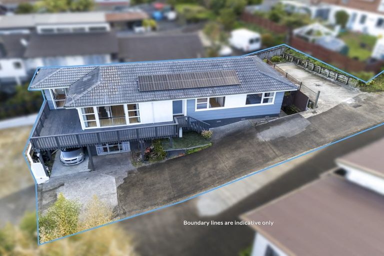 Photo of property in 49 Spence Road, Henderson, Auckland, 0612