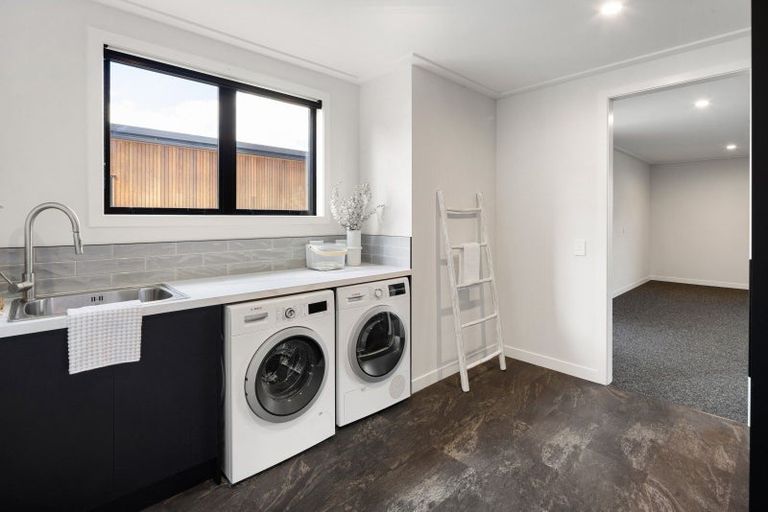 Photo of property in 5 Ada Close, Cambridge, 3434