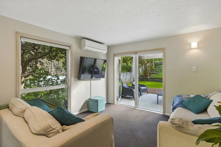 Photo of property in 98 Leinster Avenue, Raumati South, Paraparaumu, 5032