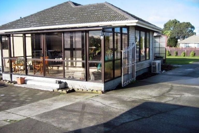 Photo of property in 12 Mappleton Avenue, Burnside, Christchurch, 8053