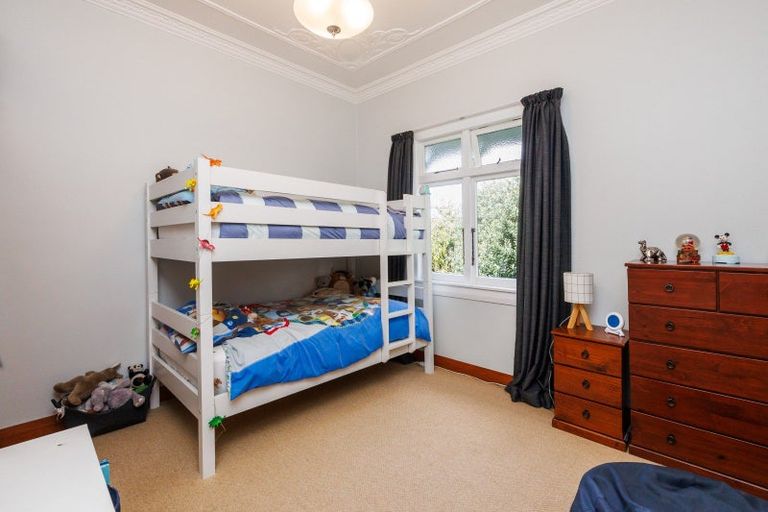 Photo of property in 6 Rosalie Terrace, Kelvin Grove, Palmerston North, 4414