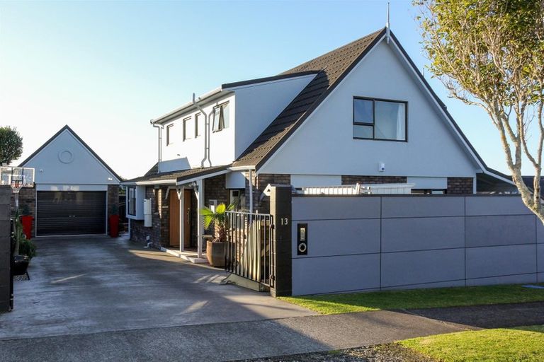 Photo of property in 13 Poplar Grove, Whalers Gate, New Plymouth, 4310