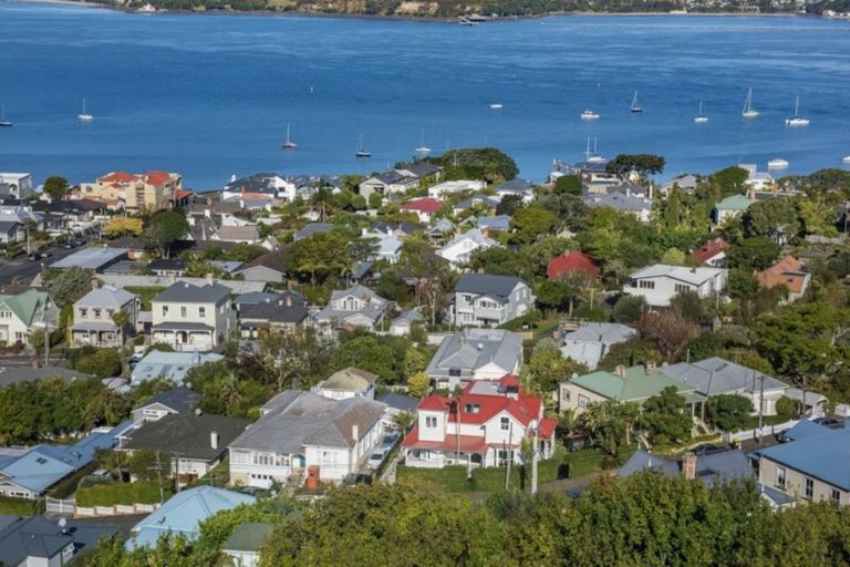 Photo of property in 8 St Aubyn Street, Devonport, Auckland, 0624