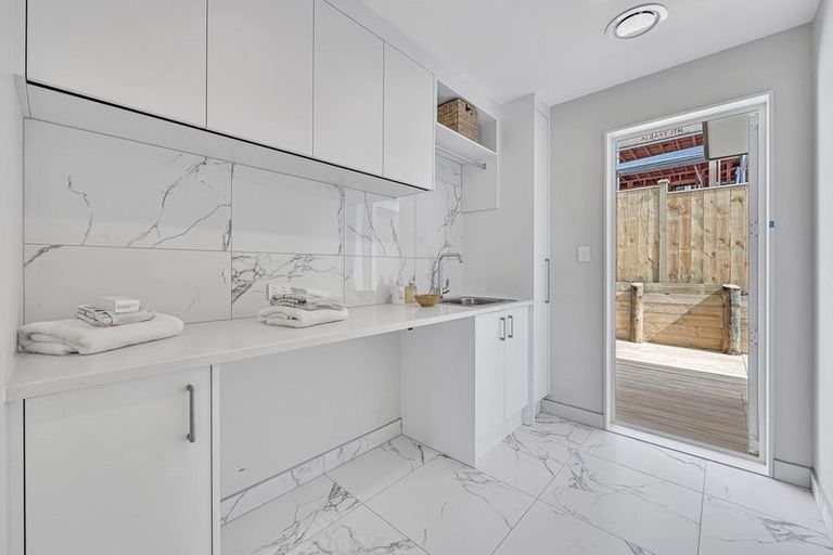 Photo of property in 10 Lumber Rise, Swanson, Auckland, 0614