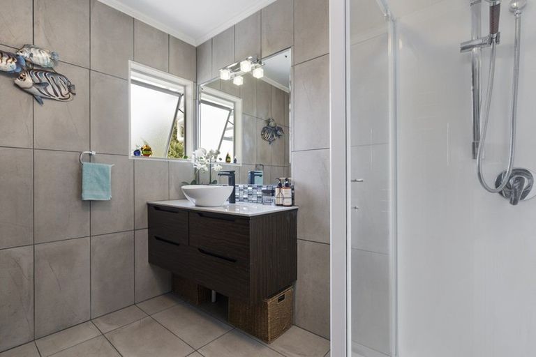 Photo of property in 116 Te Haumi Drive, Paihia, 0200