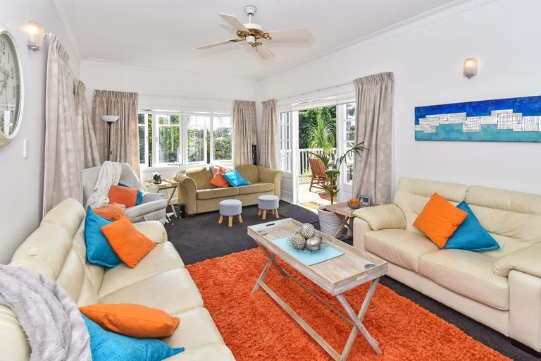 Photo of property in 10 Trentham Road, Papakura, 2110