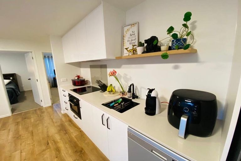 Photo of property in 1/28 Alexander Street, Cockle Bay, Auckland, 2014