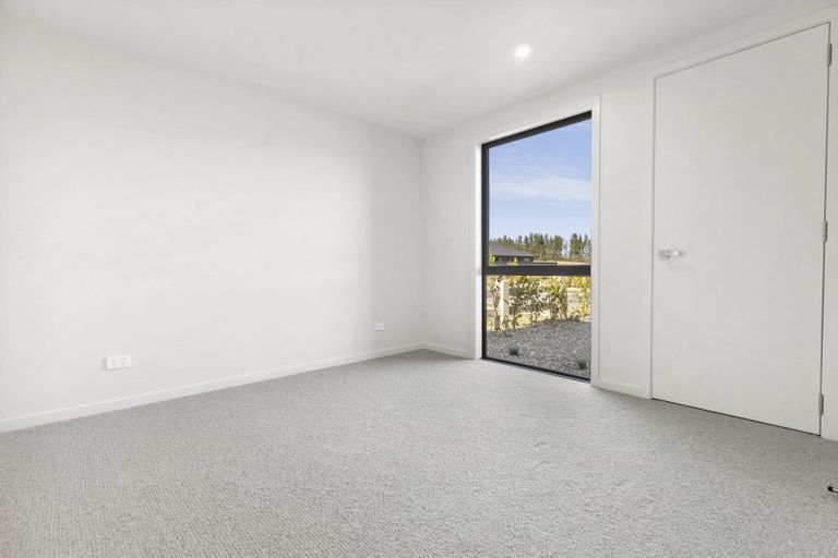 Photo of property in 146 Burdon Loop, Lake Hawea, 9382