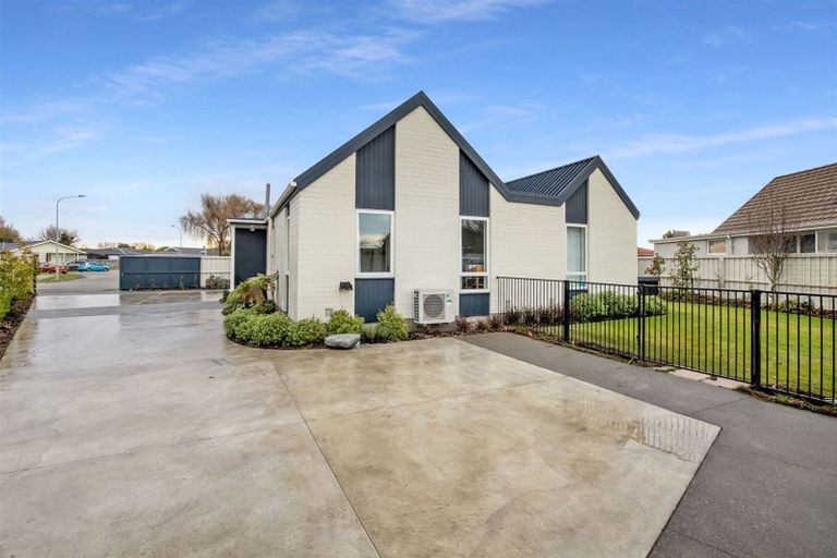 Photo of property in 20 Charnwood Crescent, Bishopdale, Christchurch, 8051