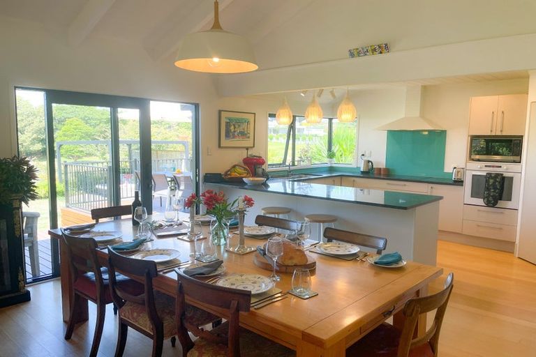 Photo of property in 52 Links View Drive, Omokoroa, 3114