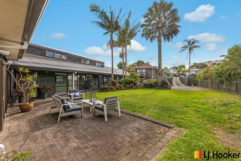 Photo of property in 180 Carnoustie Drive, Wattle Downs, Auckland, 2103