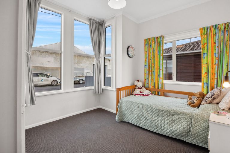 Photo of property in 48 Bathgate Street, South Dunedin, Dunedin, 9012