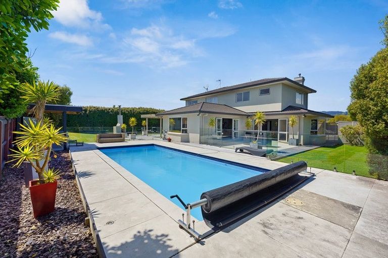 Photo of property in 6 Rae Lane, Paraparaumu Beach, Paraparaumu, 5032