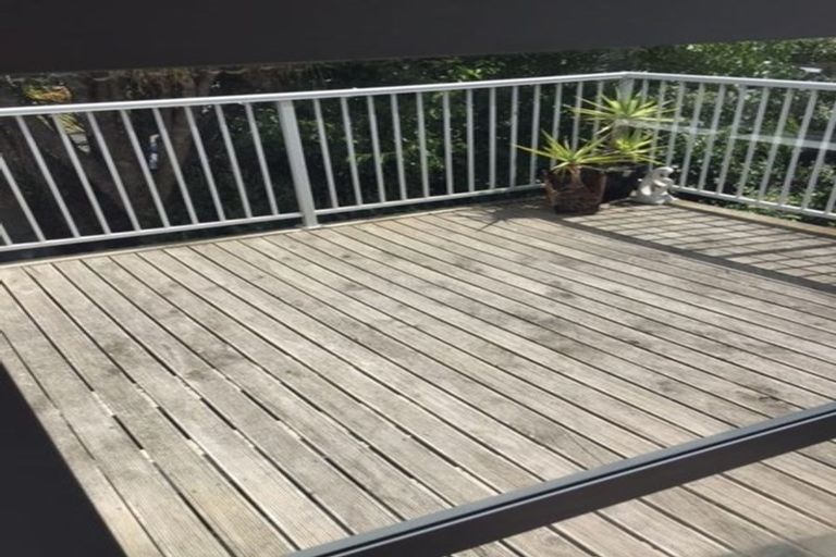 Photo of property in 2a Defoe Place, Waltham, Christchurch, 8023