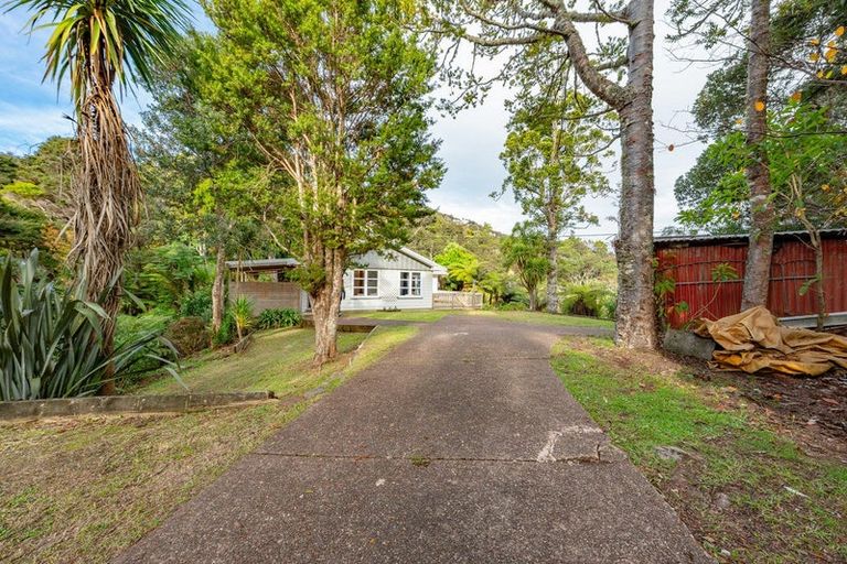 Photo of property in 2 Ocean View Road, Huia, Auckland, 0604