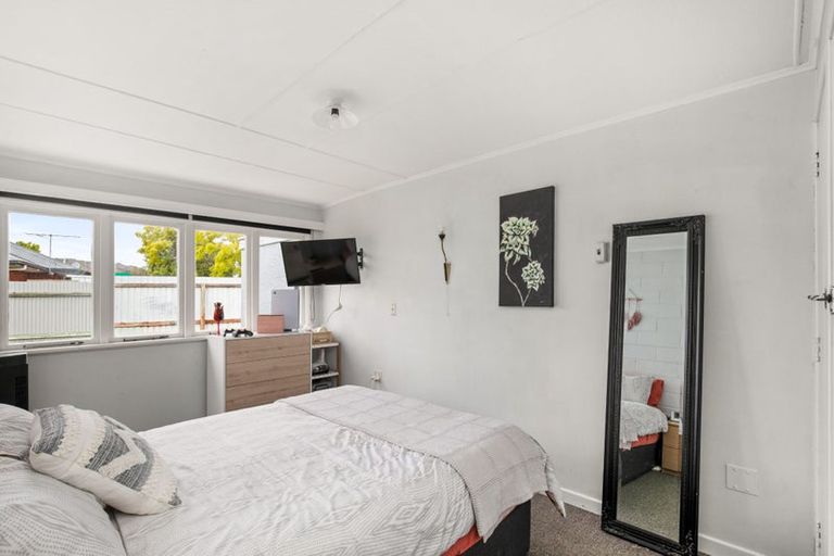 Photo of property in 39 Clutha Street, Alexandra, 9320