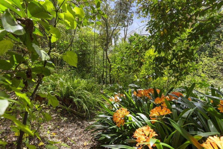 Photo of property in 63 Parkhill Road, Mellons Bay, Auckland, 2014