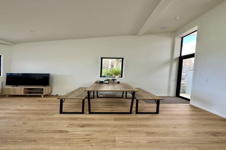 Photo of property in 1/27 Whaui Street, Vogeltown, Wellington, 6021