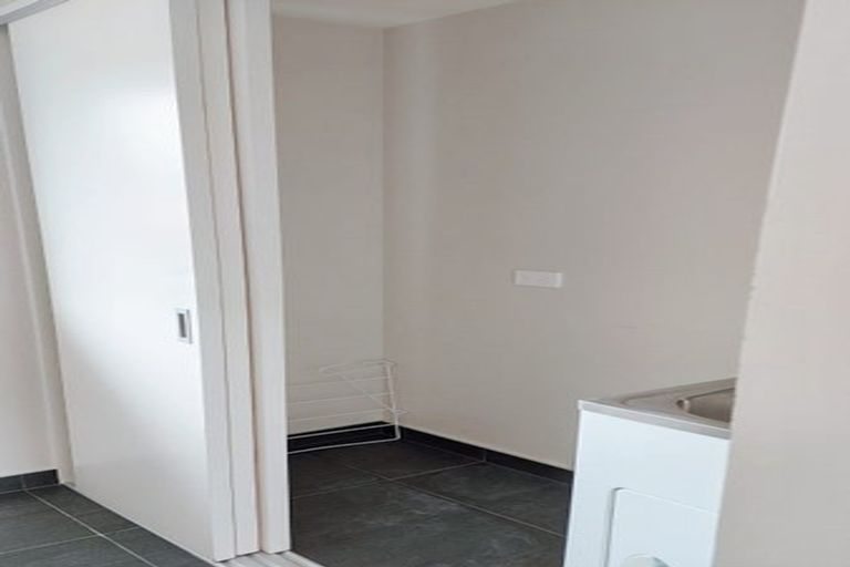 Photo of property in 59 Litten Road, Cockle Bay, Auckland, 2014