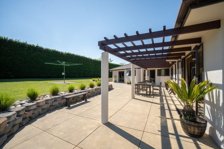 Photo of property in 34 Schnell Drive, Kelvin Grove, Palmerston North, 4414