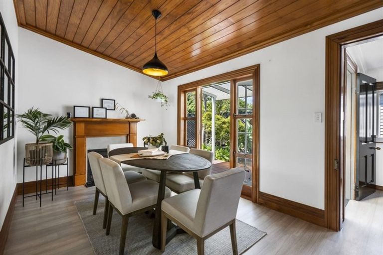 Photo of property in 1/12 Rodney Road, Northcote Point, Auckland, 0627