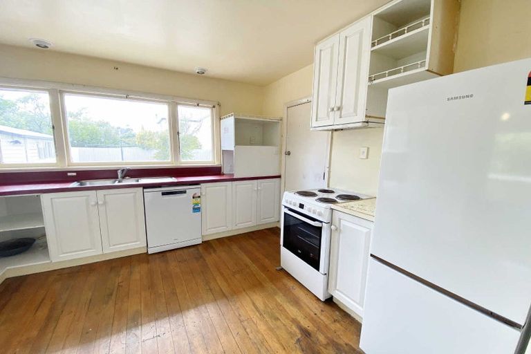 Photo of property in 10 Clonbern Place, Upper Riccarton, Christchurch, 8041