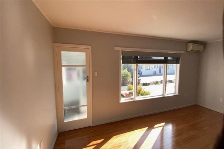 Photo of property in 913 Heretaunga Street East, Parkvale, Hastings, 4122