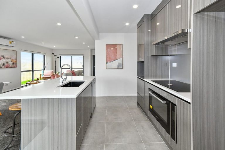 Photo of property in 4 Kaitiaki Drive, Clarks Beach, 2122