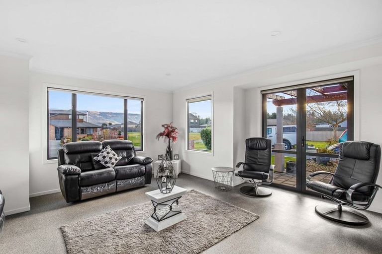 Photo of property in 10 Juniper Close, Alexandra, 9320