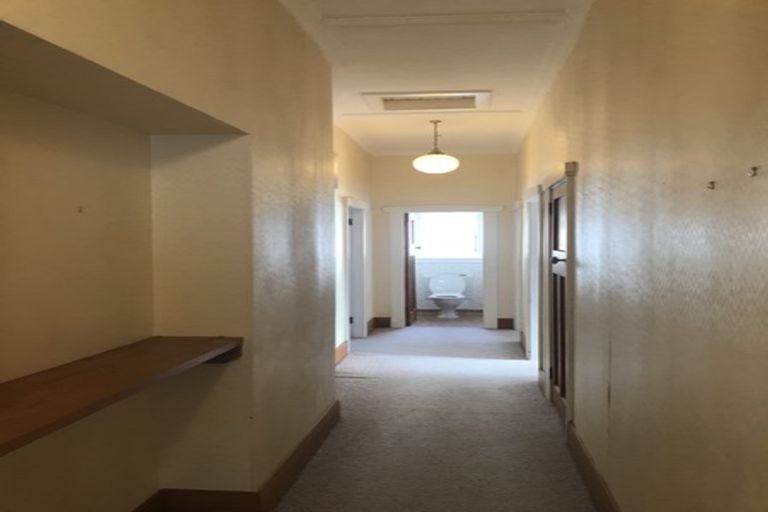 Photo of property in 342 The Parade, Island Bay, Wellington, 6023