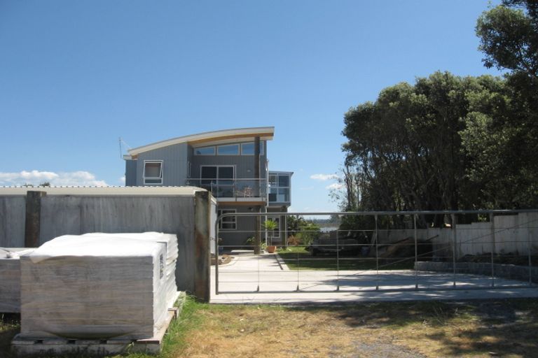 Photo of property in 666 Pukehina Parade, Pukehina, Te Puke, 3189
