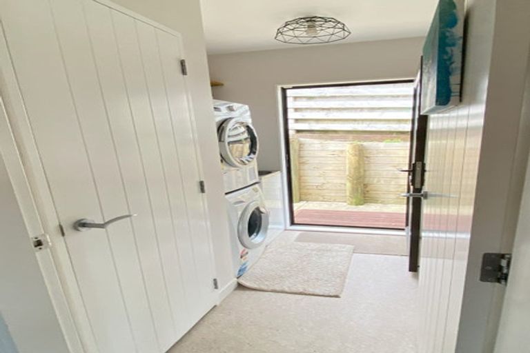 Photo of property in 47a Percy Dyett Drive, Karori, Wellington, 6012