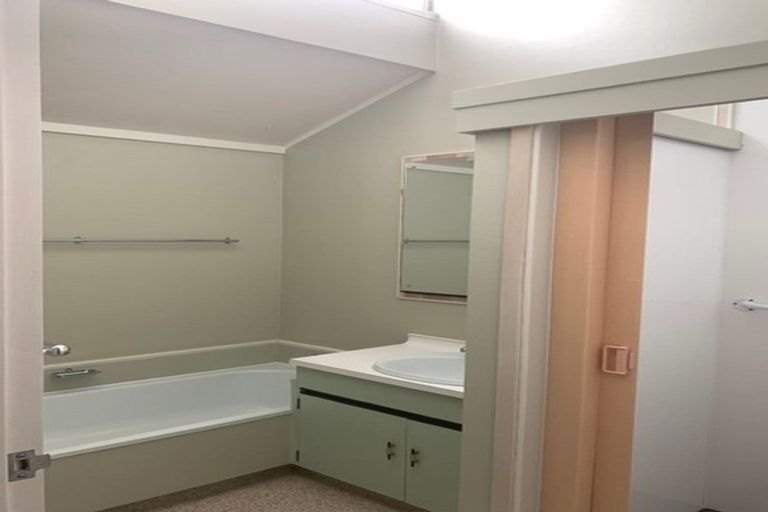 Photo of property in 3/386 Gloucester Street, Taradale, Napier, 4112