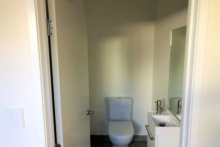 Photo of property in 63 Hayfield Way, Karaka, Papakura, 2113