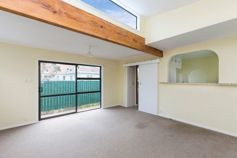 Photo of property in 369 Waiwhetu Road, Fairfield, Lower Hutt, 5011